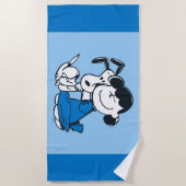 Lucy Hugging Snoopy Strandtuch (Vorderseite)