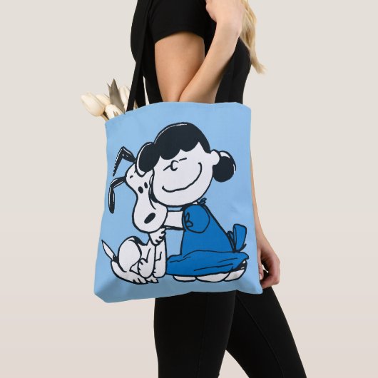 Lucy Hugging Snoopy Tasche (Von Nahem)
