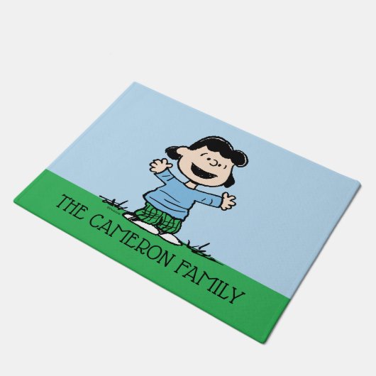 Lucy mit Waffen weit Fußmatte (Schrägansicht)