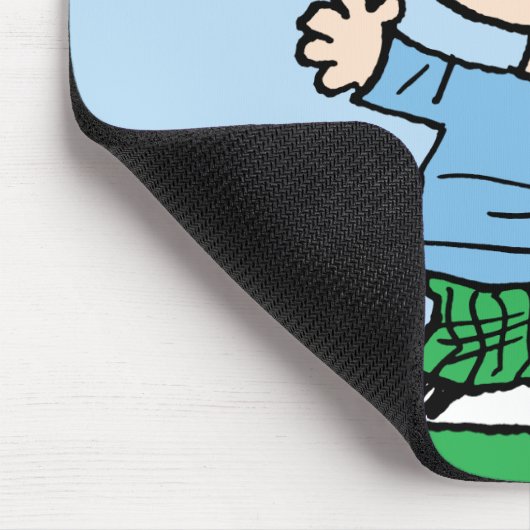 Lucy mit Waffen weit Mousepad (Ecke)