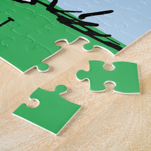 Lucy mit Waffen weit Puzzle (Seite)