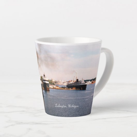 Ludington Ferries Latte Tasse (Rechte Ecke)