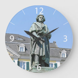 Ludwig-van-Beethoven-Denkmal in Bonn Große Wanduhr