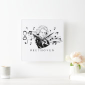 Ludwig van Beethoven Portrait and Bust with Notes Quadratische Wanduhr (Zuhause)