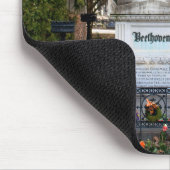 Ludwig Van Beethovens Grave Mousepad (Ecke)