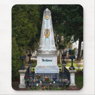 Ludwig Van Beethovens Grave Mousepad