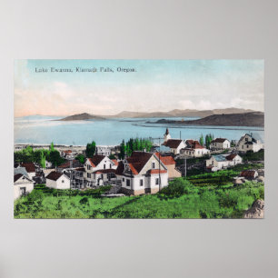 Luftaufnahme der Stadt und des Sees Ewauna Poster