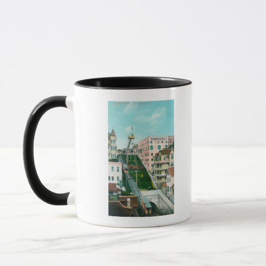 Luftaufnahme des Engelsfliegertrolley Tasse (Links)