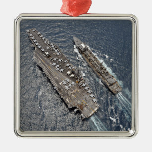 Luftaufnahme des Flugzeugträgers USS Ronald Reag Silbernes Ornament