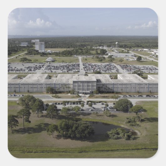 Luftaufnahme des Kennedy Space Center Quadratischer Aufkleber (Vorderseite)