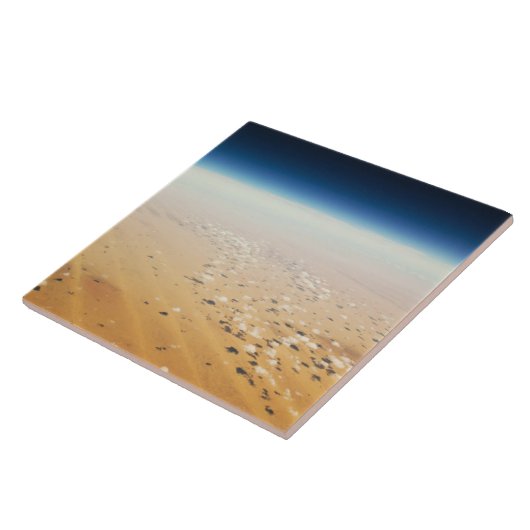 Luftaufnahme einer Wüste Fliese (Seite)