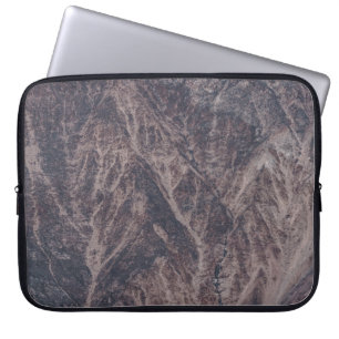 Luftaufnahme von Bergketten Laptopschutzhülle