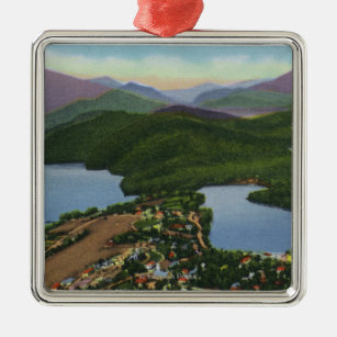 Luftaufnahme von den Seen friedvoll und von Silbernes Ornament