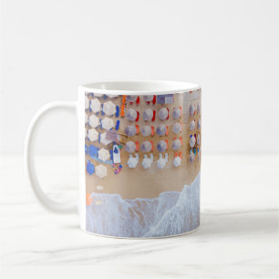 Luftaufnahmen an der Küste tagsüber Kaffeetasse
