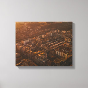 Luftaufnahmen der Stadt während der goldenen Stund Leinwanddruck
