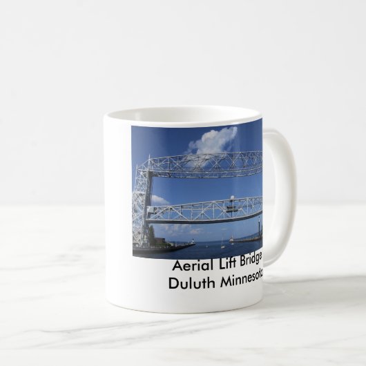 Luftaufzug-Brücke/Duluth Minnesota Kaffeetasse (VorderseiteRechts)