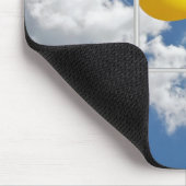 Luftballons im Himmel Mousepad (Ecke)