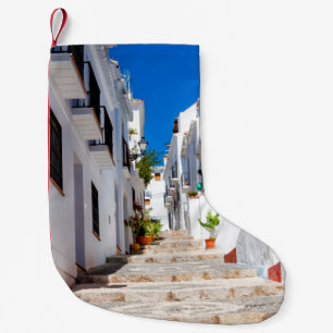 Luftbild der weißen Stadt Frigiliana bei sonnigen Kleiner Weihnachtsstrumpf