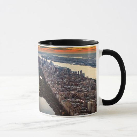 Luftbild des Central Park bei Sonnenuntergang Tasse (Rechts)