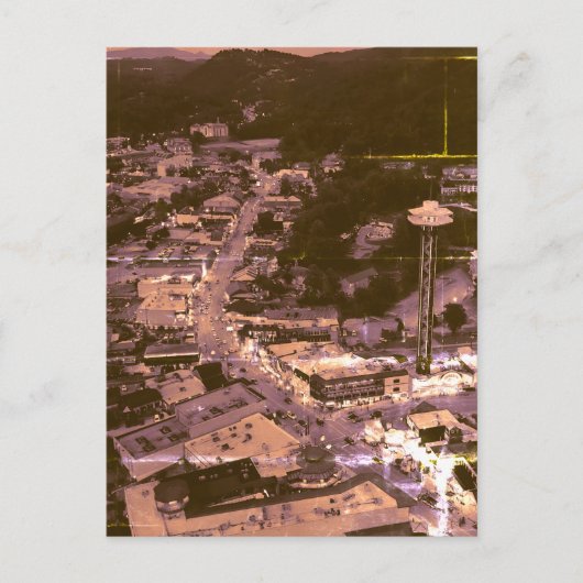 Luftbild von Downton Pigeon Forge Postkarte (Vorderseite)