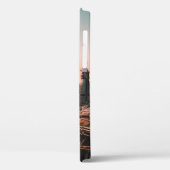 LUFTFAHRT FOTO DER STADT, UMGEBEN VON HOHEM RI Case-Mate iPhone HÜLLE (Rückseite / Links)