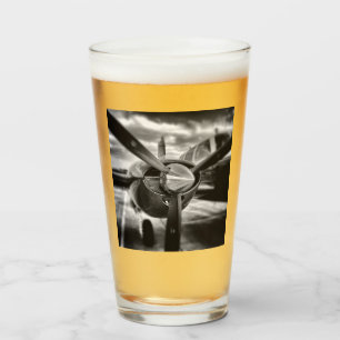 Luftfahrzeugpropeller Schwarz und Weiß Glas