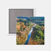 Luftsicht auf Fluss und farbenfroher Wald im Herbs Magnet (Vorderseite/Rückseite)