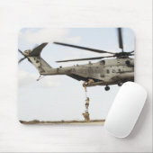 Luftwaffenparareskuemen führen Kampfeinsatz 4 Mousepad (Mit Mouse)