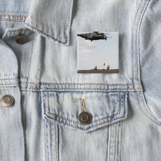 Luftwaffenparareskuemen führen Kampfeinsatz durch Button (Beispiel)