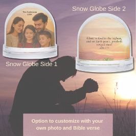 Luke 2:14 Family At Prayer Schneekugeln