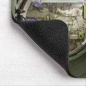 Luke auf einem alten Retro-U-Boot Mousepad (Ecke)