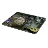 Luke auf einem alten Retro-U-Boot Schneidebrett (Ecke)