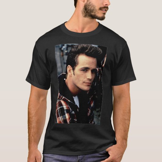 LUKE PERRY Essential T-Shirt (Vorderseite)