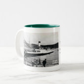 Lulworth Cove Souvenir Tasse (Vorderseite Links)
