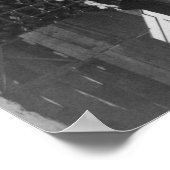 Lumberstapel außerhalb des De Smet Mill Fotografen Poster (Ecke)