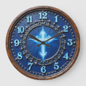 Luminous Azure Cross Ornate Große Wanduhr (Vorderseite)