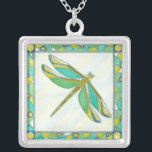 Luminy Pastel Dragonfly von Vanna Lam Versilberte Kette<br><div class="desc">Die von Vanna Lam entworfene helle Libelle ist in Pastellfarben gestrichen. Vielleicht findet man es in der Natur nicht so,  aber es ist trotzdem eine atemberaubende Schöpfung. Bestellen Sie noch heute Ihren Ausdruck!</div>