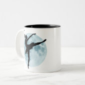 Luna llena y silueta de bailarina zweifarbige tasse (Vorderseite Links)