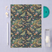 Luna Moth and Moon, Celestial Floral Repeat Seidenpapier (Handwerk)