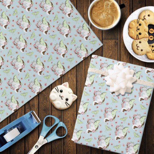 Luna Moth Moon White Cat Green Geschenkpapier