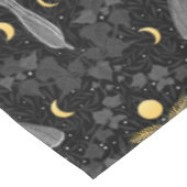 Lunamotte, Mondphasen und Efeu-Damast-Muster Tischdecke (Schrägansicht)