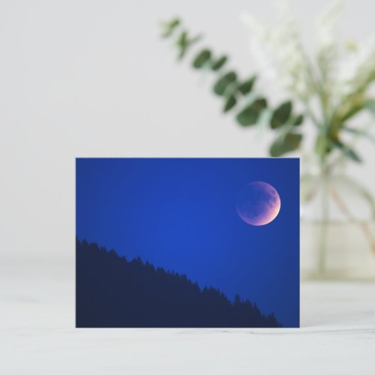 Lunar Eclipse über Wald | Zug, Schweiz Postkarte (Stehend Vorderseite)