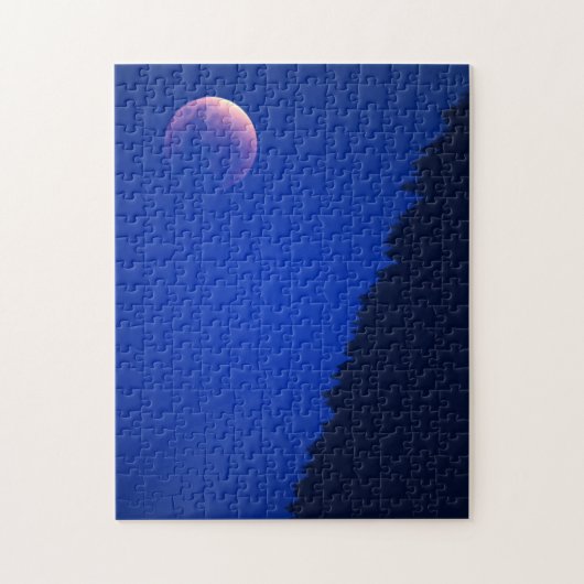 Lunar Eclipse über Wald | Zug, Schweiz Puzzle (Vertikal)