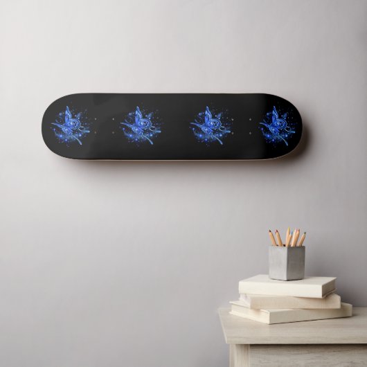Lunar Moths Girls Skateboard (Wandkunst (Horz))