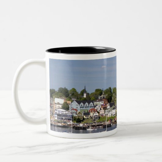 Lunenberg, Nova Scotia, Kanada.2 Zweifarbige Tasse (Links)