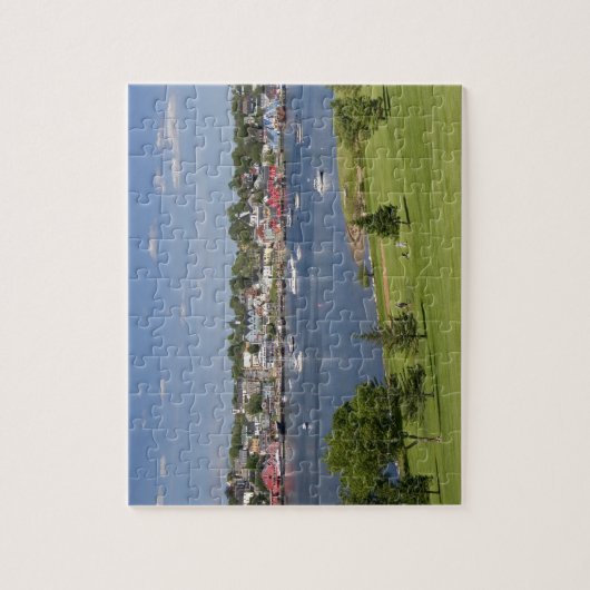 Lunenberg, Nova Scotia, Kanada. Puzzle (Vertikal)