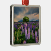 Lupine-Feld in Neuseeland Ornament Aus Metall (Rechts)