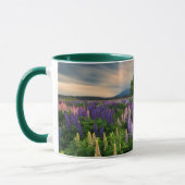 Lupine-Feld in Neuseeland Tasse (Links)