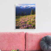 Lupinefeld, Olympus und Wolken an der Leinwanddruck (Insitu (Wohnzimmer))