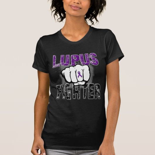 Lupus-Kämpfer mit der Faust T-Shirt (Vorderseite)